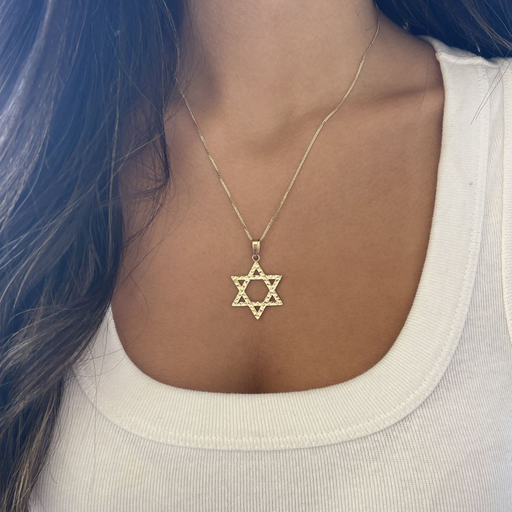 Gold Pendant | תליון ושרשרת מזהב צהוב 14 קראט -מגן דוד דו צדדי