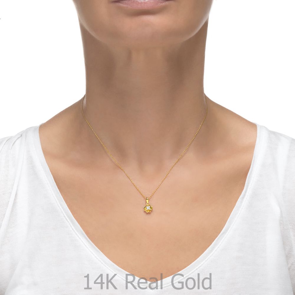 Girl's Jewelry | Pendant and Necklace in Yellow Gold - Rosebud