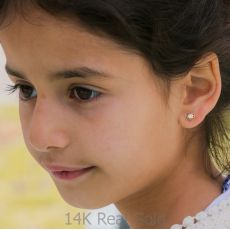 14K Yellow Gold Kid's Stud Earrings - Shooting Sparkling Star